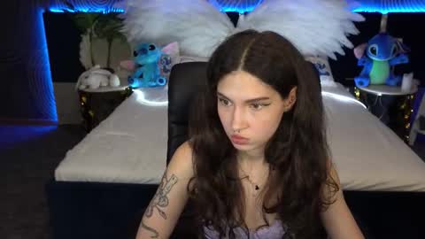 Sasha online show from 10.22.25