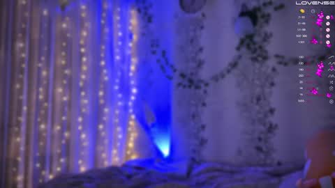 Snapshot of babyfoxyy chatting on 12.12.24 maddy online show from 12.12.24