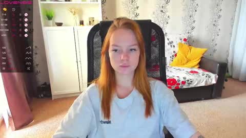 Snapshot of babyfoxyy chatting on 02.21.25 maddy online show from 02.21.25