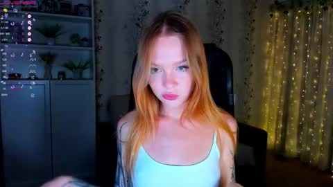 Snapshot of babyfoxyy chatting on 09.17.25 maddy online show from 09.17.25