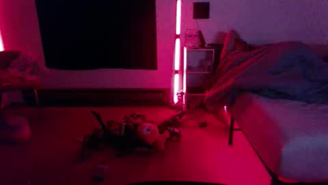 babyhawk88888 online show from 11.19.25