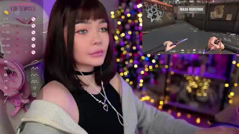 Snapshot of babyroxynill chatting on 12.27.24 Nika online show from 12.27.24