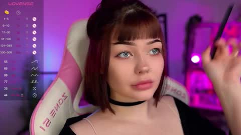 Snapshot of babyroxynill chatting on 09.16.25 Nika online show from 09.16.25