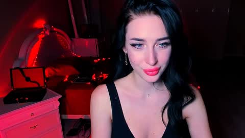 Miss Desire...do you remember online show from 12.21.24