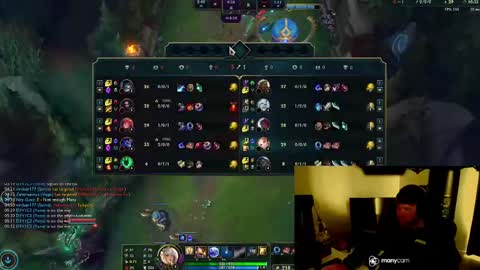 Snapshot of baftez chatting on 12.29.24 Baffels online show from 12.29.24