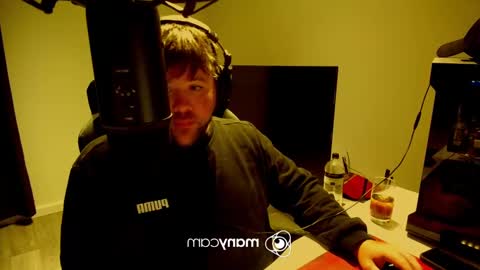 Snapshot of baftez chatting on 12.30.24 Baffels online show from 12.30.24