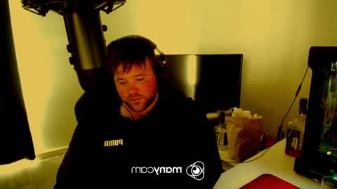 Snapshot of baftez chatting on 01.19.25 Baffels online show from 01.19.25