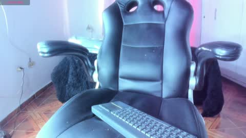 IM BAILEY online show from 01.15.25