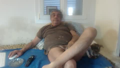 Snapshot of bambino6060 chatting on 11.15.25 bambino6060 online show from 11.15.25