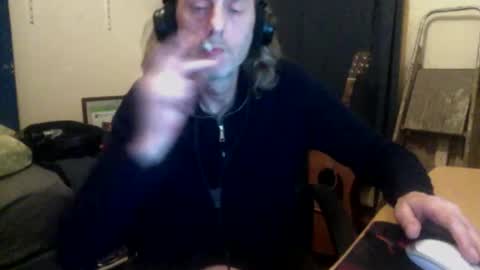 Snapshot of bangintoleather chatting on 09.20.25 bangintoleather online show from 09.20.25