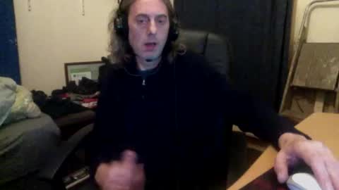 Snapshot of bangintoleather chatting on 10.01.25 bangintoleather online show from 10.01.25