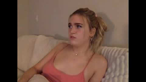 Snapshot of bansam1738 chatting on 09.28.25 bansam1738 online show from 09.28.25