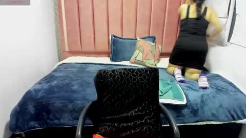 Snapshot of barbara_fox__ chatting on 10.15.25 B A R B A R A online show from 10.15.25