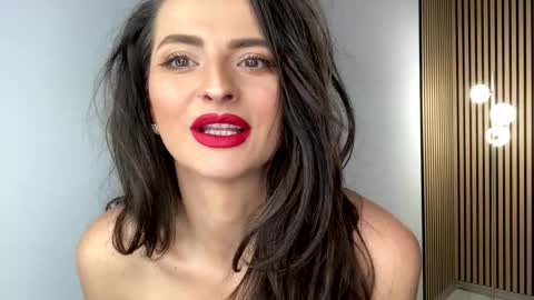 Snapshot of barbaraxoxox chatting on 10.16.25 barbaraxoxox online show from 10.16.25