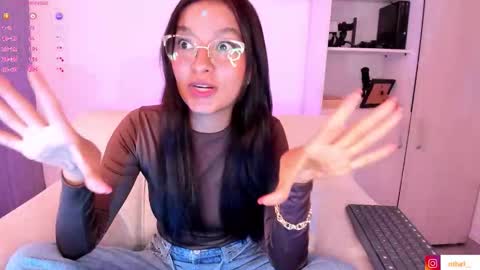 Snapshot of barbie_brunette3 chatting on 10.17.25  independet model online show from 10.17.25