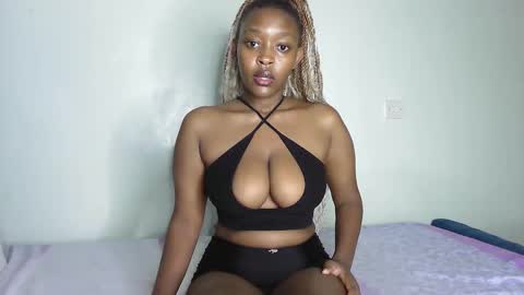 Snapshot of barbiemel_ chatting on 10.17.25 Mel online show from 10.17.25