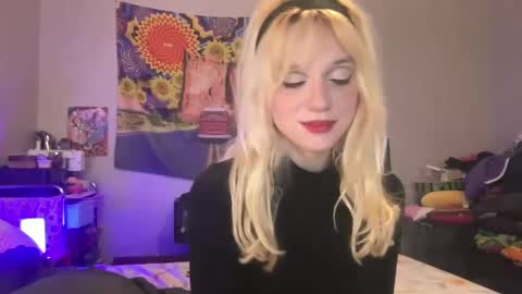 Snapshot of bardoteyed chatting on 10.14.25 Bardot Eyed online show from 10.14.25