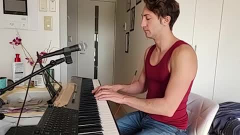 Snapshot of barebritpianist chatting on 12.01.25 BareBritPianist online show from 12.01.25