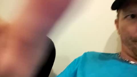 Snapshot of barniemay chatting on 10.17.25 barniemay online show from 10.17.25