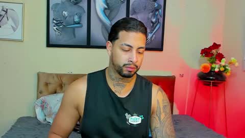 Snapshot of bastian_jones1 chatting on 01.17.25 bastian_jones1 online show from 01.17.25