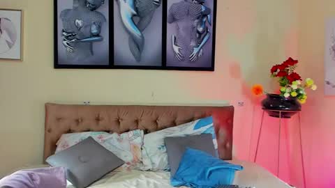 Snapshot of bastian_jones1 chatting on 01.20.25 bastian_jones1 online show from 01.20.25