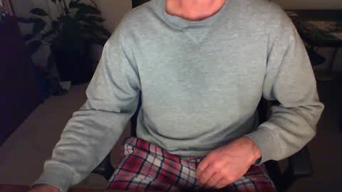 Snapshot of batebro13 chatting on 12.04.24 BateBro13 online show from 12.04.24