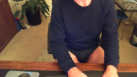 Snapshot of batebro13 chatting on 02.22.25 BateBro13 online show from 02.22.25