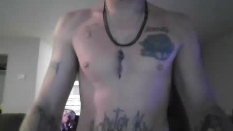 Snapshot of battlewolfxx chatting on 09.29.25 battlewolfxx online show from 09.29.25