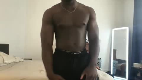 Snapshot of bballer_2002 chatting on 09.21.25 bballer_2002 online show from 09.21.25