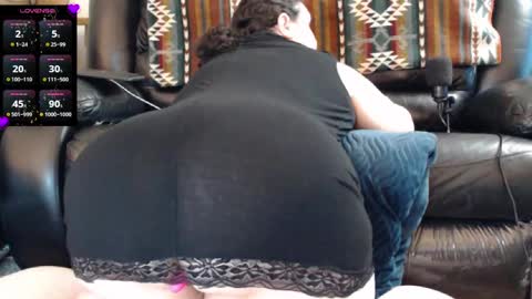 Snapshot of bbwmilfforcamfun chatting on 01.29.25 Julie online show from 01.29.25
