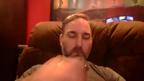 Snapshot of beardedambition chatting on 10.30.25 beardedambition online show from 10.30.25