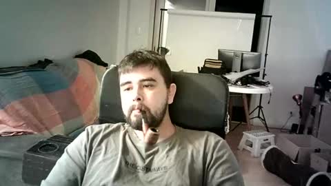 Snapshot of beartsmkr chatting on 10.09.25 beartsmkr online show from 10.09.25
