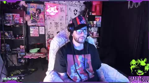 Snapshot of beastbxy chatting on 02.10.25 beast bxy online show from 02.10.25