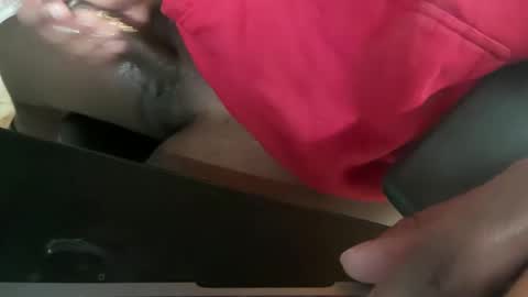 Snapshot of beasy2 chatting on 01.24.25 beasy2 online show from 01.24.25