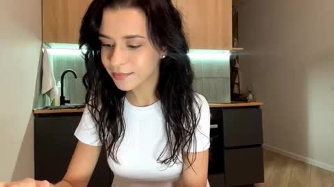 Katie online show from 10.11.25