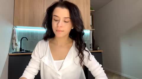 Katie online show from 10.15.25