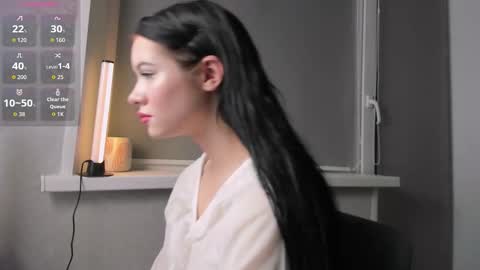 Snapshot of beatricemoonlight chatting on 11.26.25 My name is Beatrice Like my broadcast pls 3 online show from 11.26.25