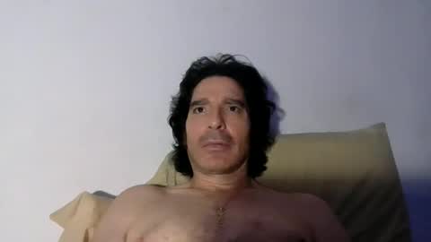 Snapshot of beautifukk chatting on 01.13.25 beautifukk online show from 01.13.25