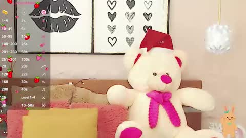 Snapshot of beautty_pink chatting on 12.29.24 beautty_pink online show from 12.29.24