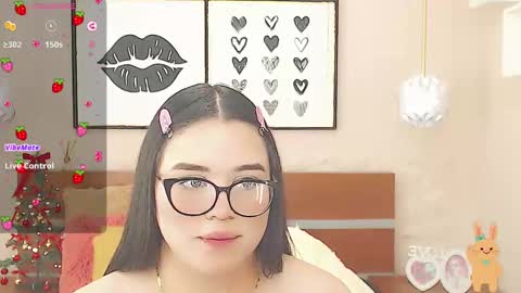 Snapshot of beautty_pink chatting on 12.30.24 beautty_pink online show from 12.30.24