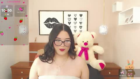 Snapshot of beautty_pink chatting on 02.01.25 beautty_pink online show from 02.01.25