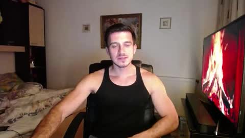 Snapshot of beauty_hard_beast chatting on 10.10.25 Mia and Jake online show from 10.10.25