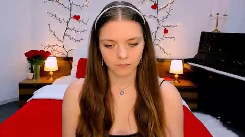 Snapshot of beautyfrominside chatting on 10.01.25 Gloria online show from 10.01.25