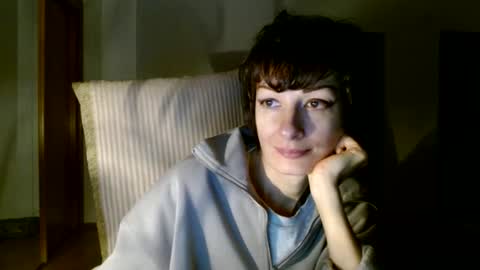 Snapshot of bebacksooon chatting on 12.29.24 Raluca online show from 12.29.24