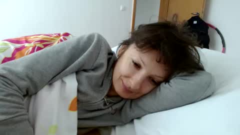Snapshot of bebacksooon chatting on 01.13.25 Raluca online show from 01.13.25