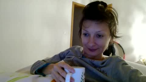 Snapshot of bebacksooon chatting on 01.13.25 Raluca online show from 01.13.25