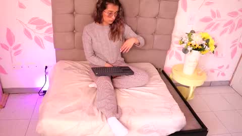 beccamilanni online show from 11.07.25