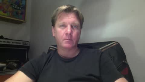 Snapshot of beefeater_7 chatting on 11.18.25 beefeater_7 online show from 11.18.25