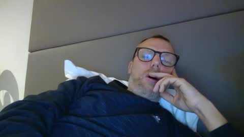 Snapshot of belgianordenary chatting on 01.29.25 belgianordenary online show from 01.29.25