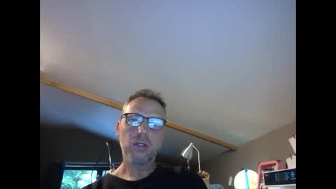 Snapshot of belgianordenary chatting on 10.03.25 belgianordenary online show from 10.03.25